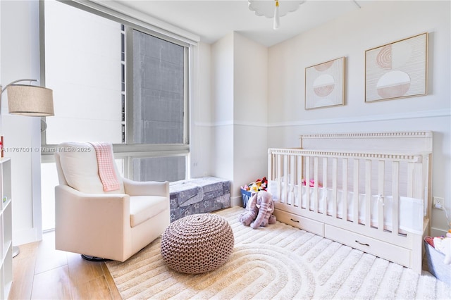 16385 Biscayne Blvd Unit 707, North Miami Beach, FL 33160 - bedroom with a nursery area