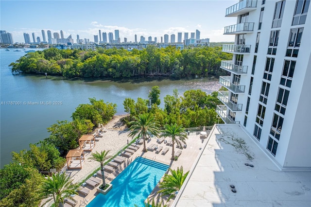 view of water feature with a city view