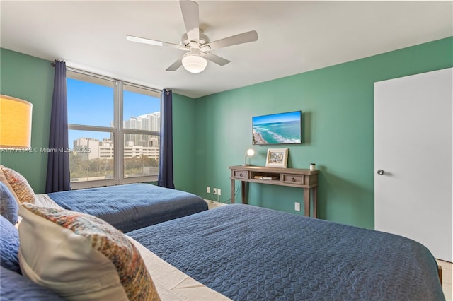 bedroom featuring a ceiling fan