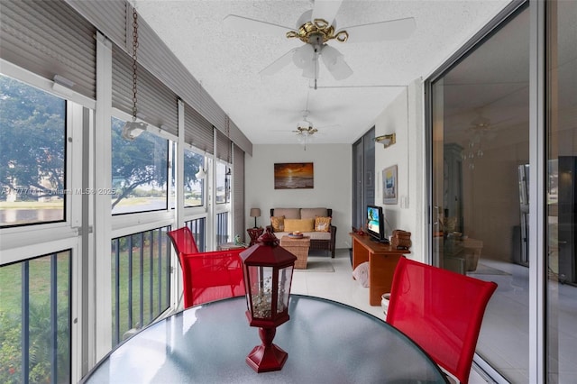 14773 Cumberland Dr Unit 208, Delray Beach, FL 33446 - sunroom featuring a textured ceiling