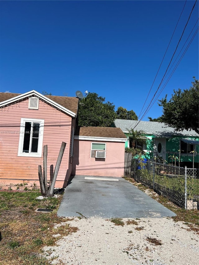 1023 N 25th Ave, Hollywood, FL 33020 - photo 2