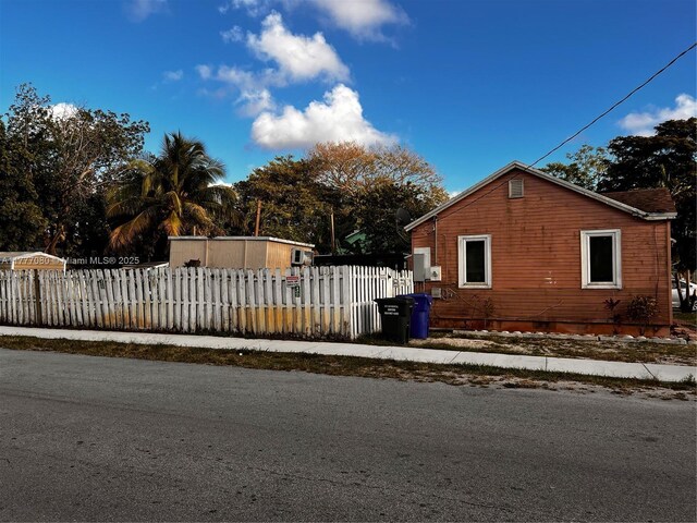 1023 N 25th Ave, Hollywood, FL 33020 - photo 14