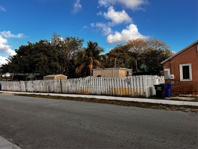 1023 N 25th Ave, Hollywood, FL 33020 - photo 15