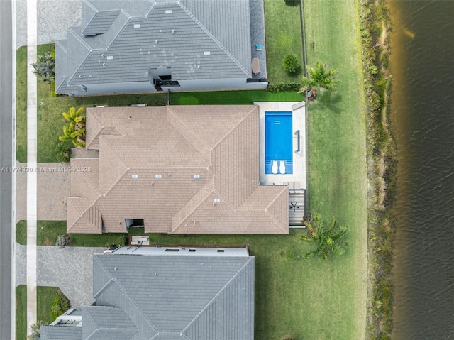 bird's eye view featuring a water view