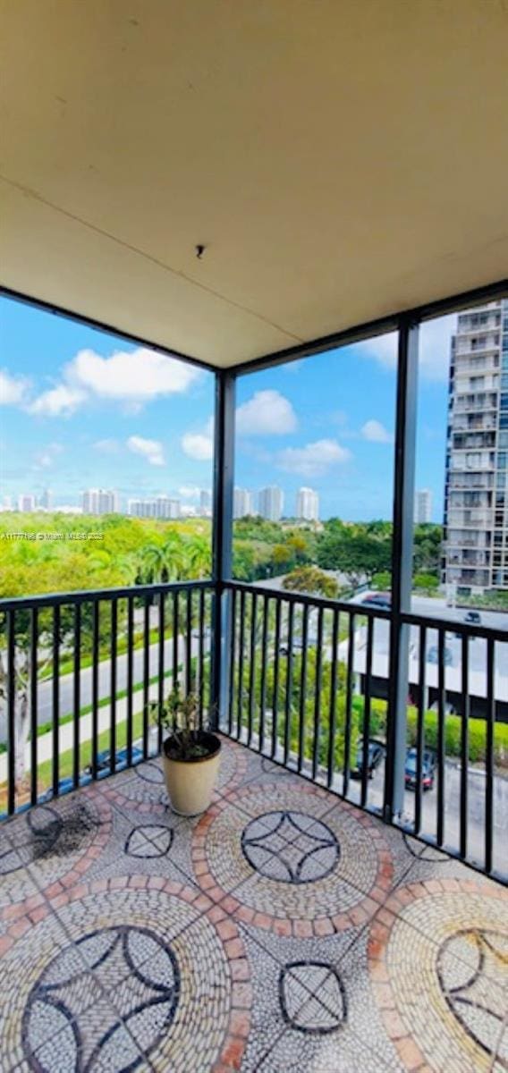 3301 N Country Club Dr Unit 612, Aventura, FL 33180 - balcony featuring a view of city