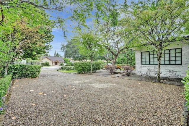 11060 Griffing Blvd, Biscayne Park, FL 33161 - view of yard