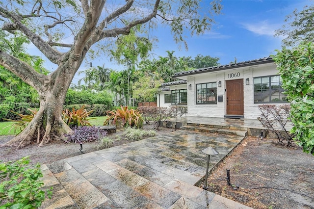 11060 Griffing Blvd, Biscayne Park, FL 33161 - view of patio / terrace