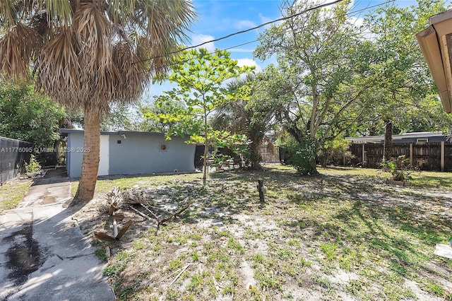 1496 SW 30th Ter, Fort Lauderdale, FL 33312 - view of yard featuring a fenced backyard