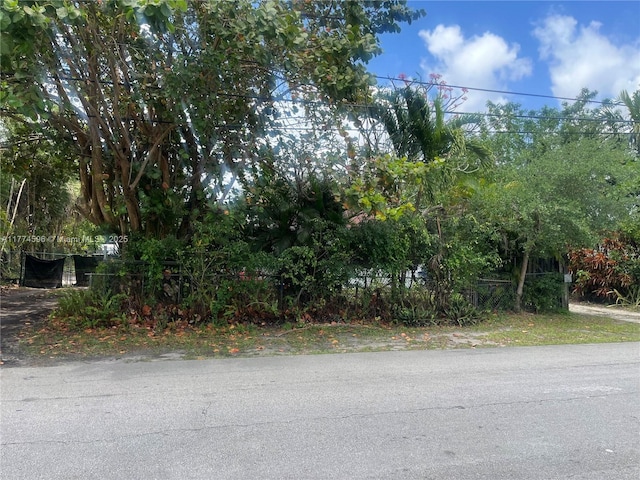 15260 NE 2nd Ave, Miami, FL 33162 - view of street