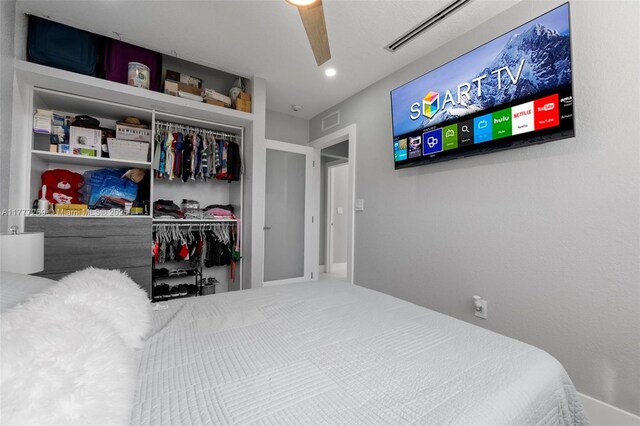 9025 SW 56th St, Miami, FL 33165 - bedroom with a closet and a ceiling fan