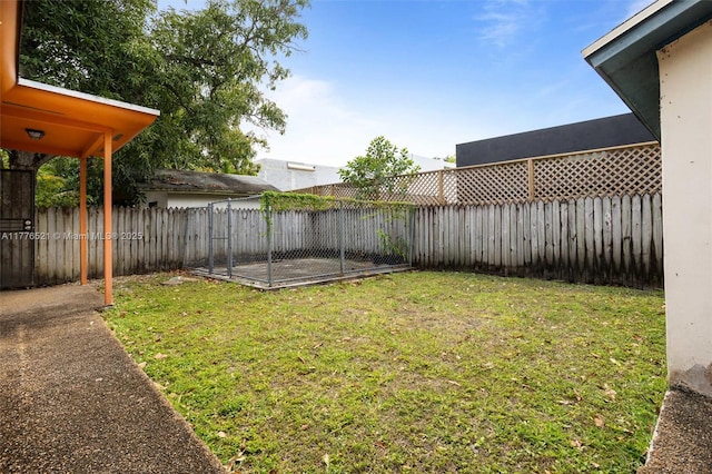 view of yard featuring a fenced backyard
