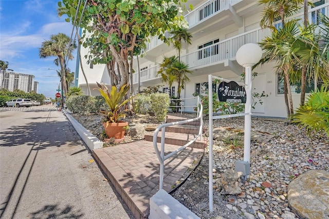 1801 S Surf Rd Unit 2A, Hollywood, FL 33019 - view of home's community