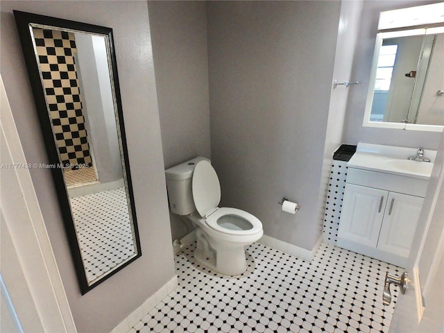 1301 NE Miami Gardens Dr Unit 1115W, Miami, FL 33179 - bathroom featuring vanity, tiled shower, and tile patterned flooring