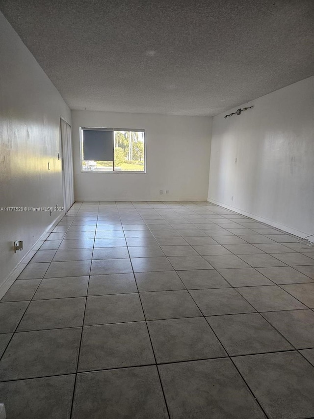 153 Lakeview Dr Unit 101, Weston, FL 33326 - photo 2