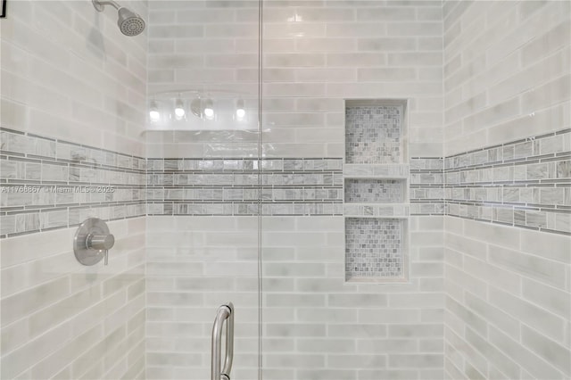 3774 SW Pheasant Run, Palm City, FL 34990 - bathroom with tiled shower