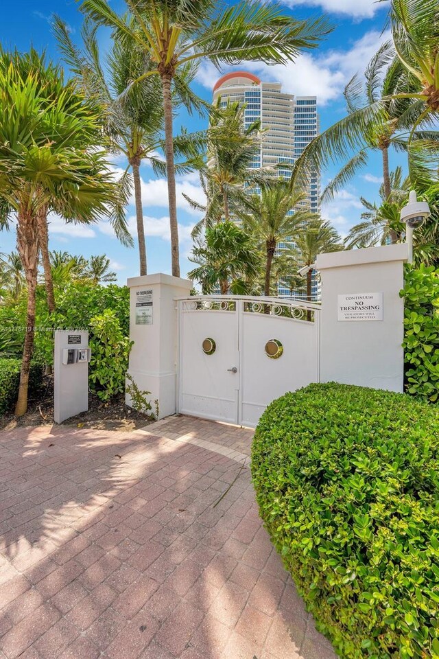 100 S Pointe Dr Unit 3102, Miami Beach, FL 33139 - view of gate