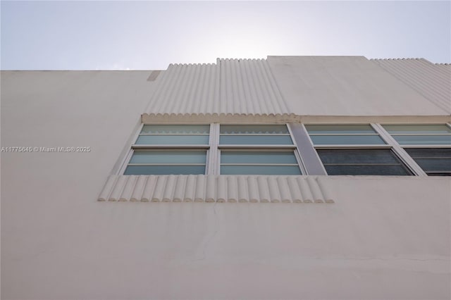view of side of property