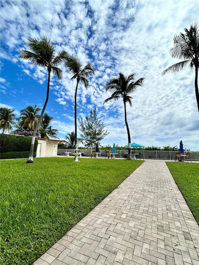1936 S Ocean Dr Unit 2D, Hallandale Beach, FL 33009 - view of property's community