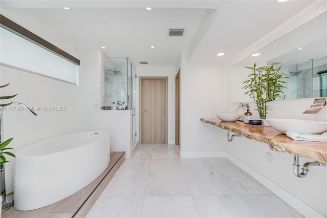 7960 Biscayne Point Cir, Miami Beach, FL 33141 - photo 27
