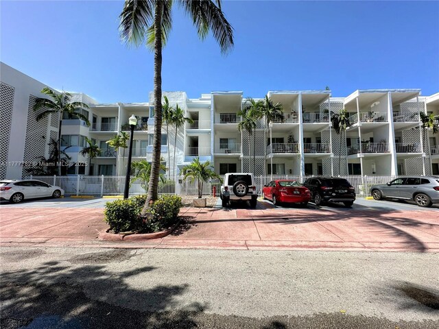 641 Espanola Way Unit 35, Miami Beach, FL 33139 - view of apartment building / complex with uncovered parking