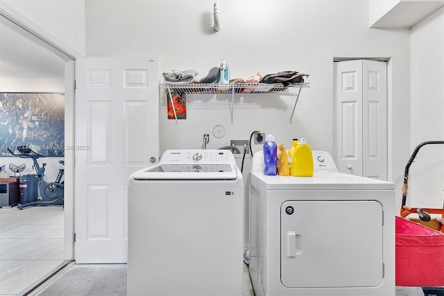 1431 SE 18th Ter, Homestead, FL 33035 - laundry room with washing machine and clothes dryer and laundry area