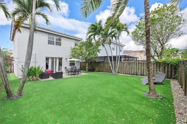 1431 SE 18th Ter, Homestead, FL 33035 - view of yard featuring outdoor lounge area, a fenced backyard, and a patio area