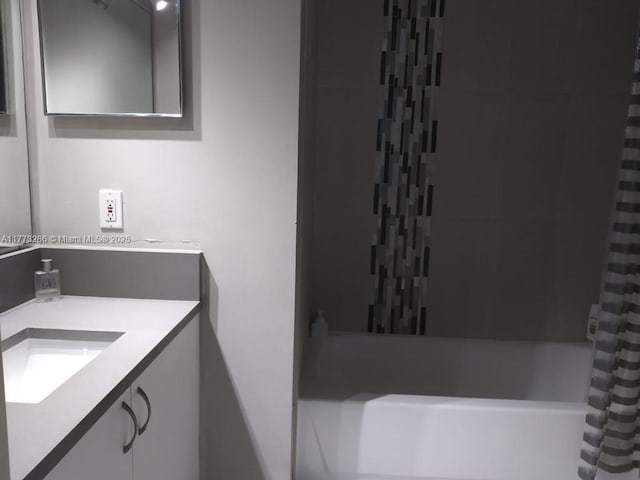 19901 E Country Club Dr Unit 2305, Aventura, FL 33180 - full bath with vanity and shower / bath combo
