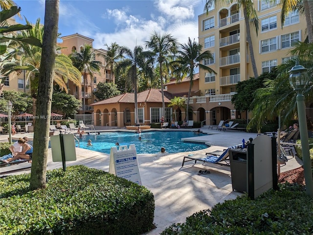 19901 E Country Club Dr Unit 2305, Aventura, FL 33180 - community pool featuring fence and a patio