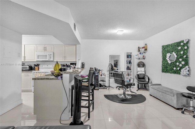 18810 NW 57th Ave Unit 104, Hialeah, FL 33015 - photo 2