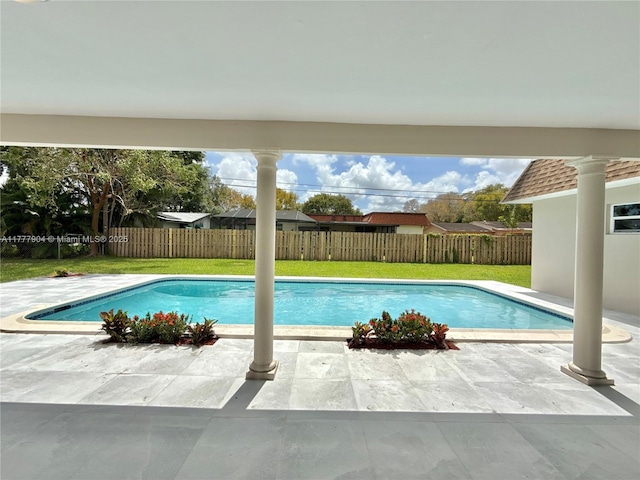 view of pool featuring a fenced backyard, a fenced in pool, and a yard