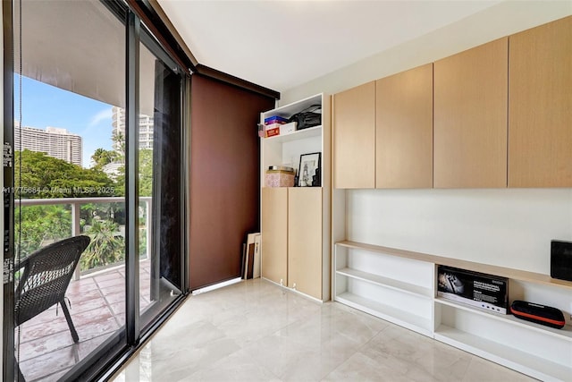 4000 Island Blvd Unit 402, Aventura, FL 33160 - interior space