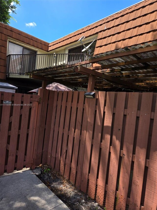 exterior space featuring fence