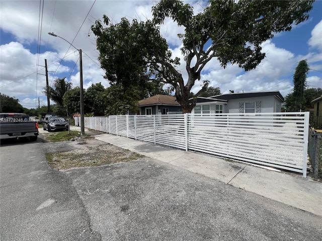 1475 NW 83rd St, Miami, FL 33147 - photo 2