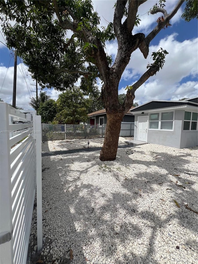 1475 NW 83rd St, Miami, FL 33147 - photo 7