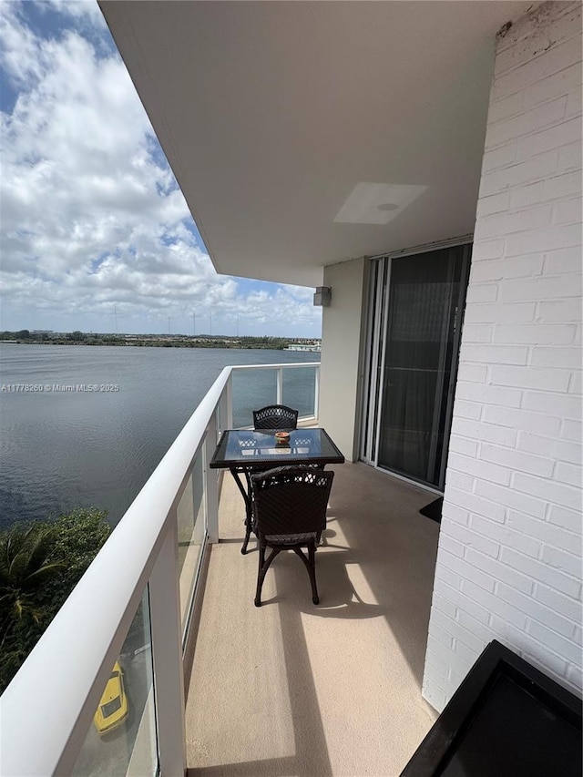1301 NE Miami Gardens Dr Unit 926W, Miami, FL 33179 - photo 2