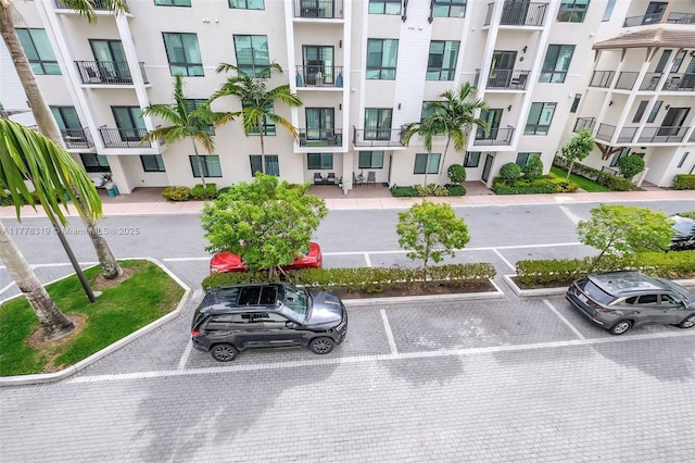 4740 NW 84th Ct Unit 32, Doral, FL 33166 - exterior space