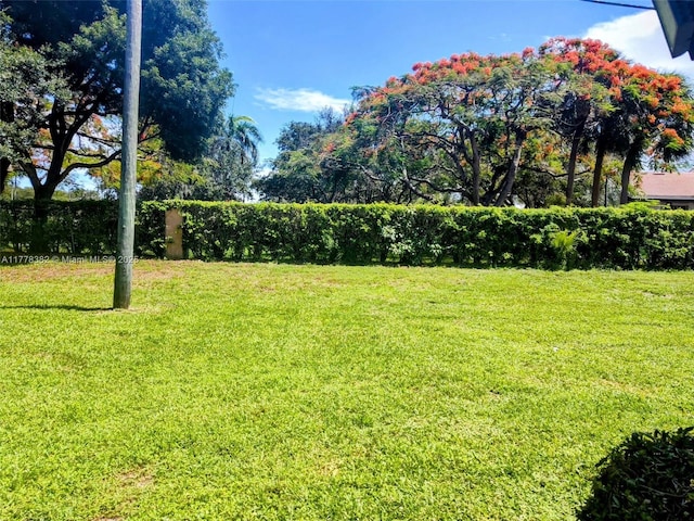 5054 Lakefront Blvd Unit A, Delray Beach, FL 33484 - view of grassy yard