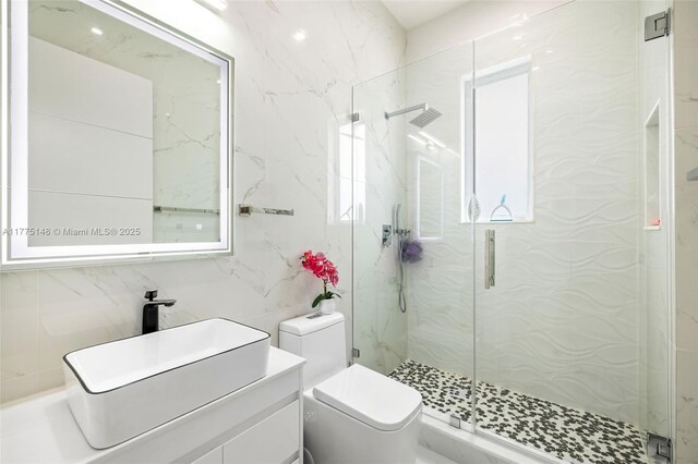 5815 SW 107th Pl, Miami, FL 33173 - full bath with a marble finish shower, toilet, and vanity