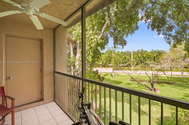 balcony with ceiling fan