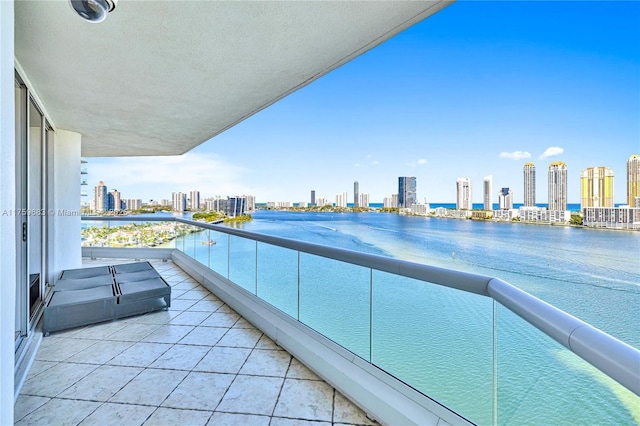 2600 E Island Blvd Unit 1704, Aventura, FL 33160 - balcony featuring a skyline view and a water view