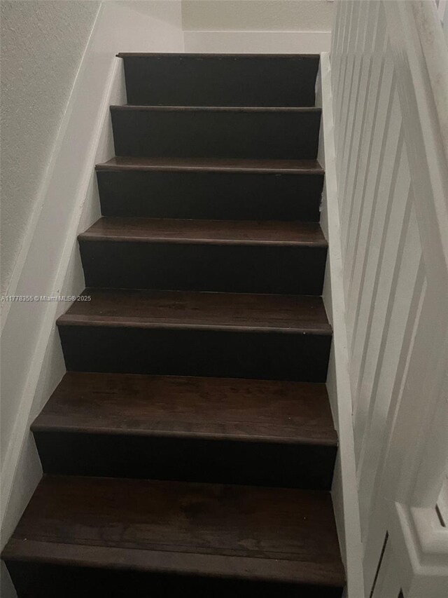 977 SW 153rd Path, Miami, FL 33194 - view of stairs