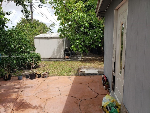 10041 SW 14th Ter, Miami, FL 33174 - view of patio with a shed