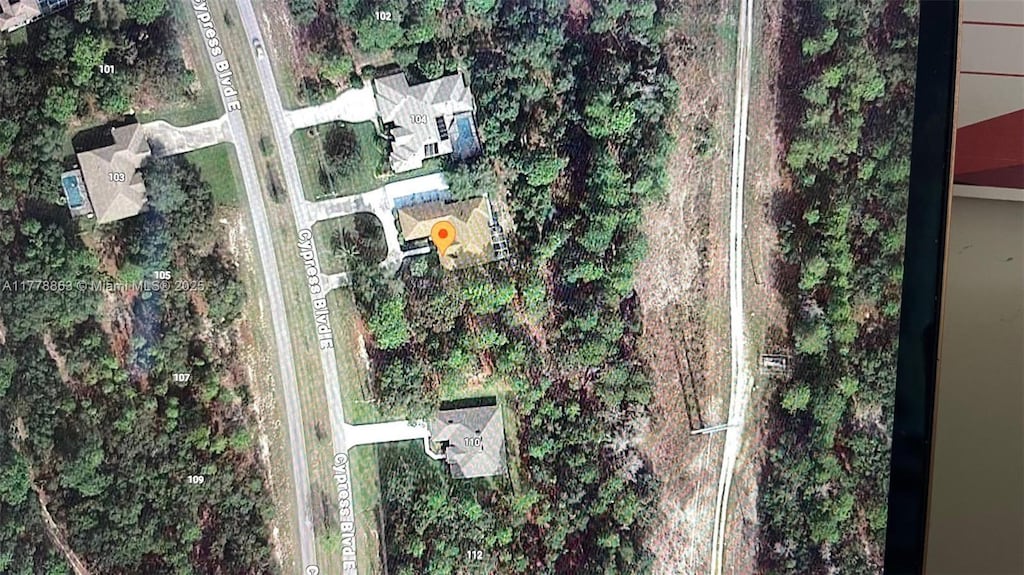 108 Cypress Blvd E, Homosassa Springs, FL 34446 - photo 3