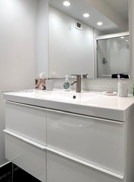 6039 Collins Ave Unit 1114, Miami Beach, FL 33140