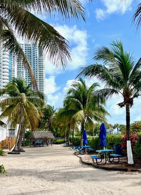 6039 Collins Ave Unit 1114, Miami Beach, FL 33140