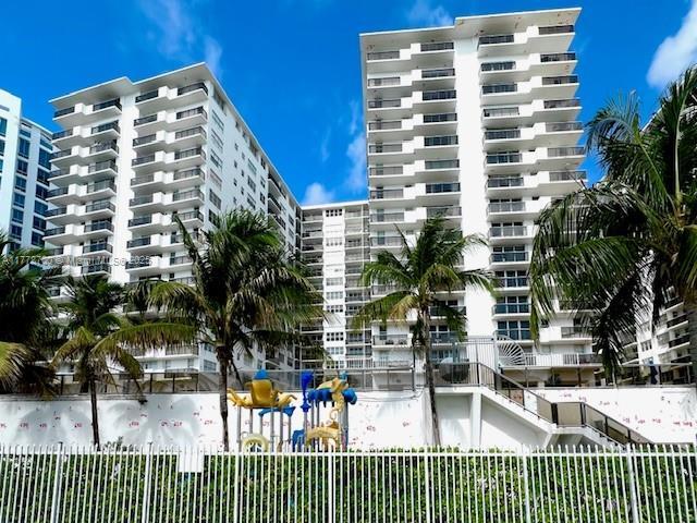 6039 Collins Ave Unit 1114, Miami Beach, FL 33140