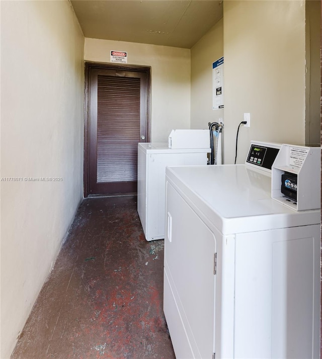 1811 Jefferson St Unit 304, Hollywood, FL 33020 - laundry area with washer and clothes dryer