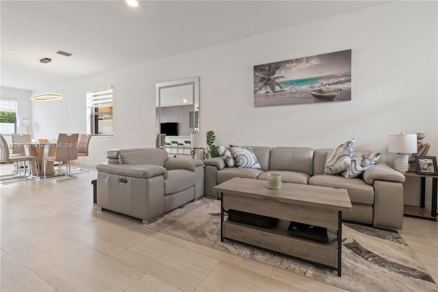 3431 W 109th Pl, Hialeah, FL 33018 - view of living room