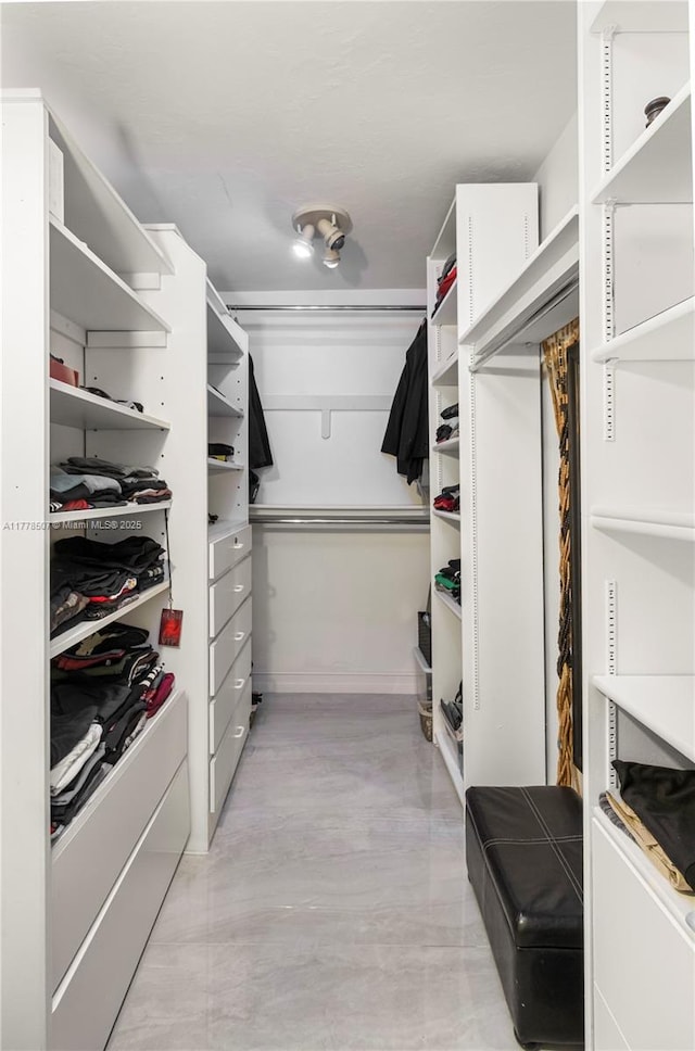 19885 NE 22nd Ave, Miami, FL 33180 - photo 18