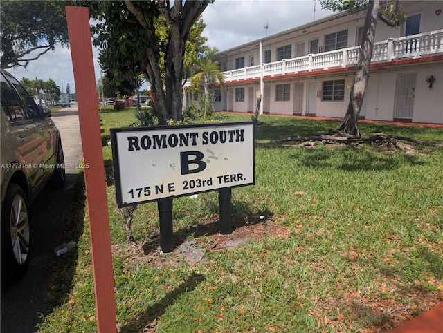 175 NE 203rd Ter Unit 24, Miami Gardens, FL 33179 - view of exterior details